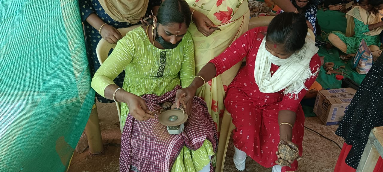 Trainees involved in training on tools handling